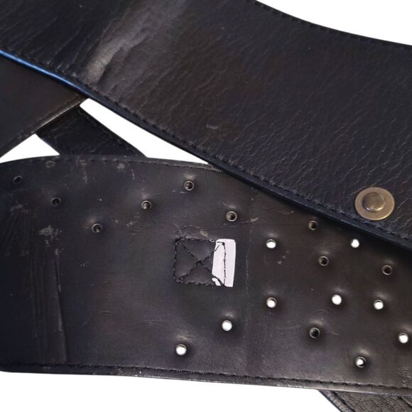 VTG Y2K Black Faux Leather Studded 3" Wide Grunge Belt Size Medium - Picture 15 of 15